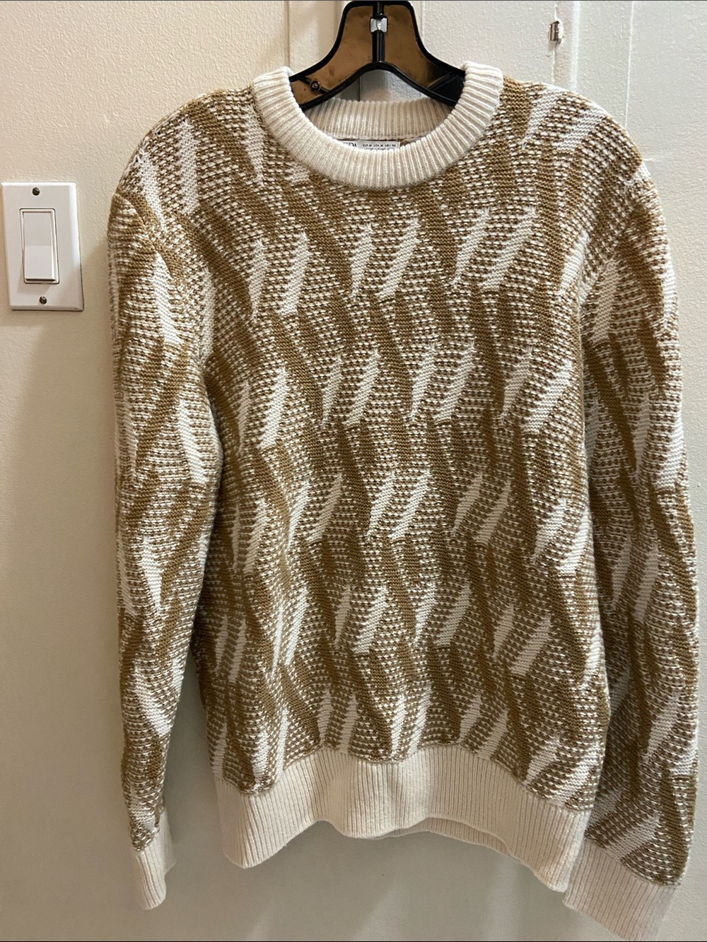 Zara Cream and Tan Geometric Knit Crewneck Sweater